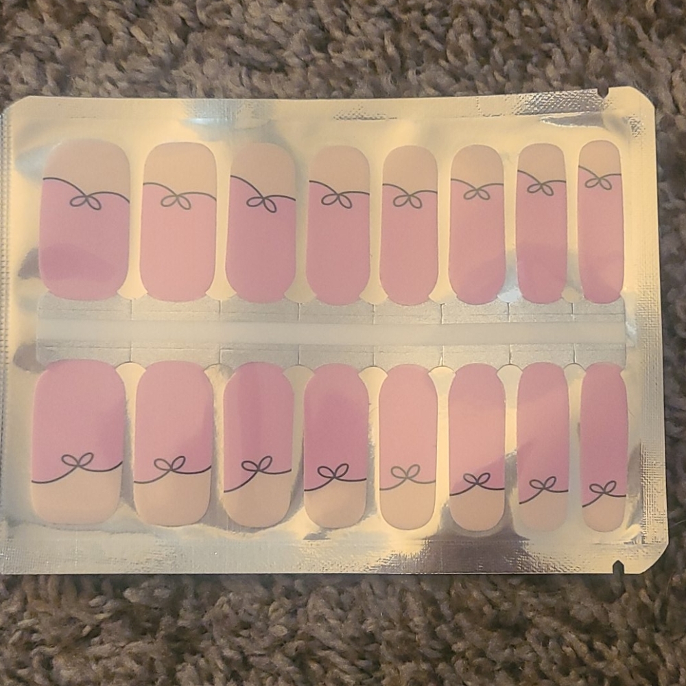 Nail 💅 Wraps - Picture 1 of 1